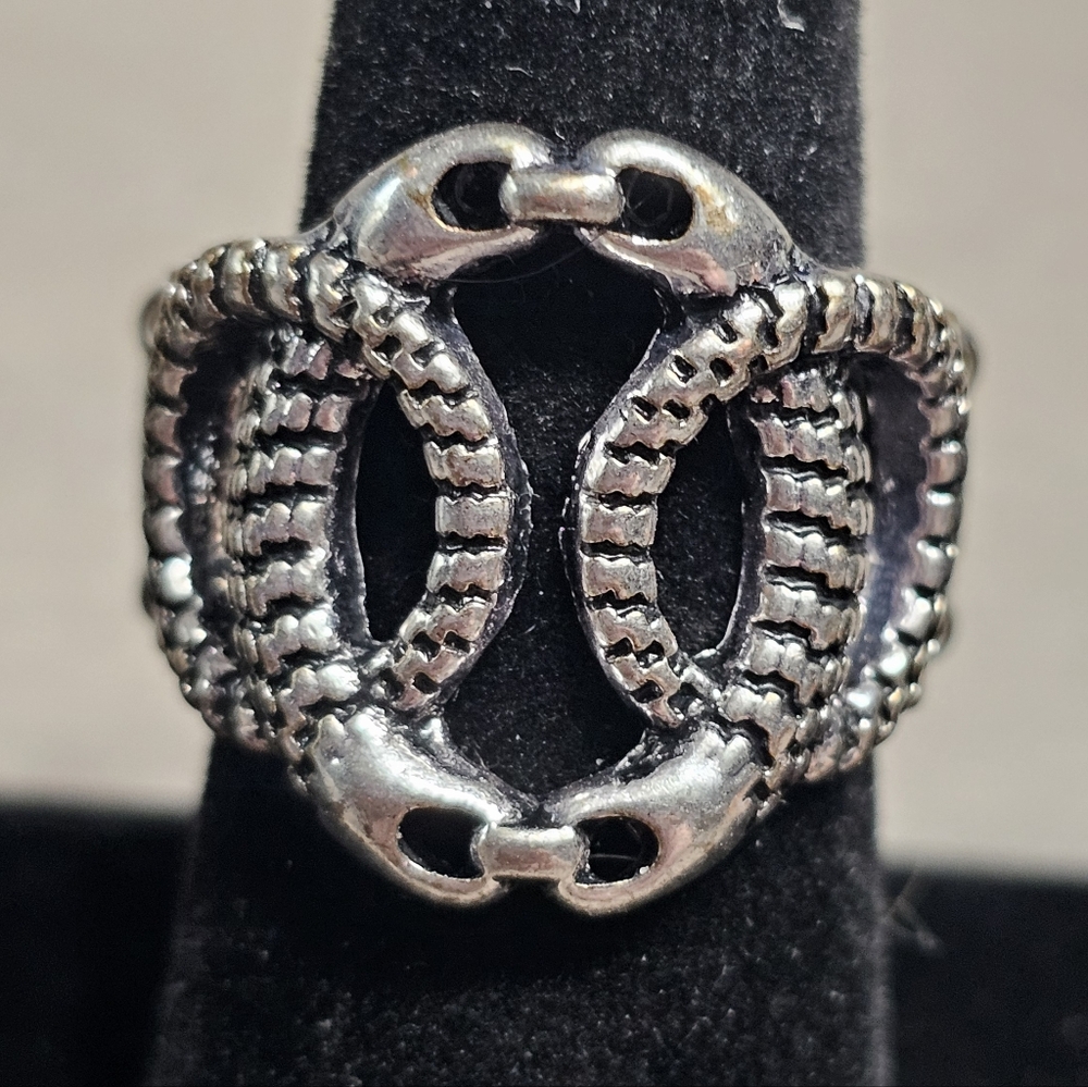 3/$10 Paparazzi TRIO de Janeiro Stretch Ring In Silver